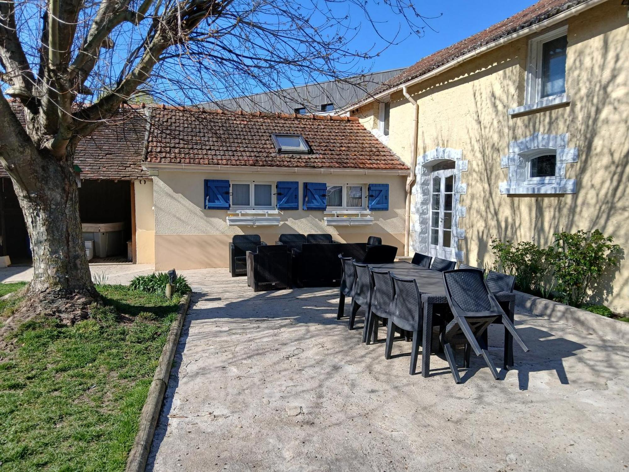 Au Bord De L'Eau Bed & Breakfast Ecluzelles Luaran gambar